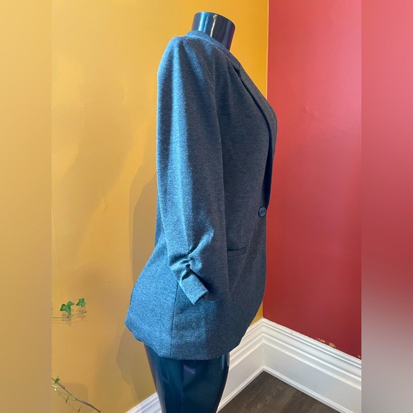 Women’s Ricki’s Blazer ( medium ) - Picture 2 of 4